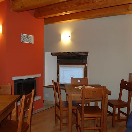 Il Nocciolo Bed and Breakfast Bard Exteriör bild