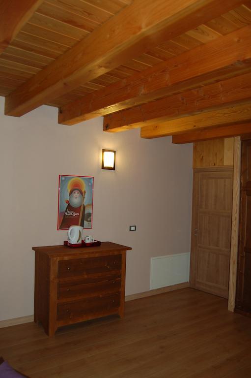 Il Nocciolo Bed and Breakfast Bard Exteriör bild